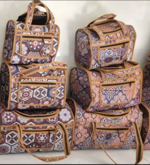 تولیدی کیف مسافرتی: سفری به دنیای کیفیت و کارایی